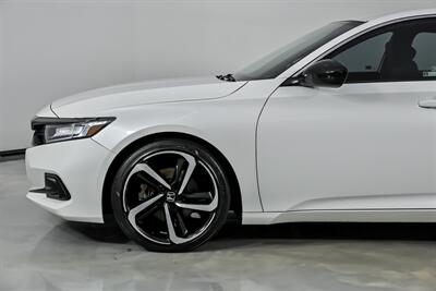 2021 Honda Accord Sport   - Photo 7 - Joliet, IL 60435