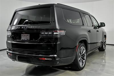 2024 Jeep Grand Wagoneer L Obsidian - Photo 12 - Joliet, IL 60435