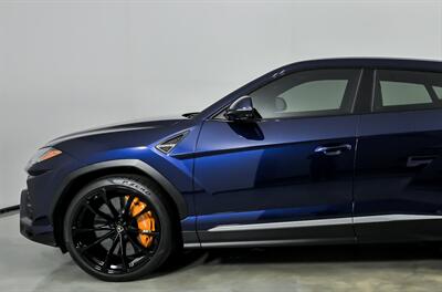 2019 Lamborghini Urus   - Photo 6 - Joliet, IL 60435