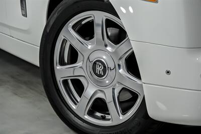 2013 Rolls-Royce Phantom -WHITE ON WHITE 4 SEATER-RARE!   - Photo 4 - Joliet, IL 60435