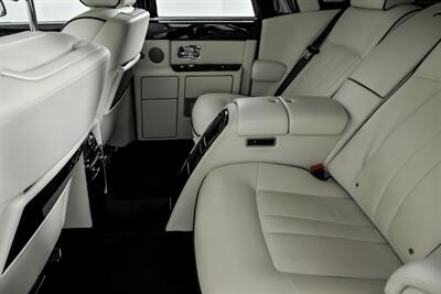 2013 Rolls-Royce Phantom -WHITE ON WHITE 4 SEATER-RARE!   - Photo 25 - Joliet, IL 60435