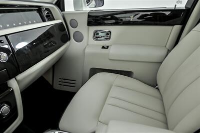 2013 Rolls-Royce Phantom -WHITE ON WHITE 4 SEATER-RARE!   - Photo 45 - Joliet, IL 60435