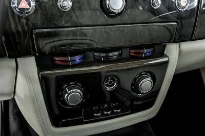 2013 Rolls-Royce Phantom -WHITE ON WHITE 4 SEATER-RARE!   - Photo 42 - Joliet, IL 60435