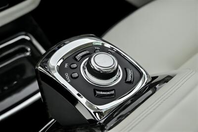 2013 Rolls-Royce Phantom -WHITE ON WHITE 4 SEATER-RARE!   - Photo 44 - Joliet, IL 60435