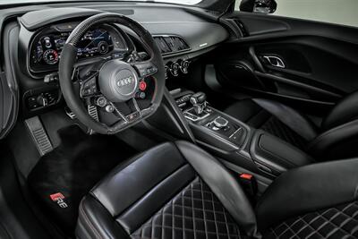 2017 Audi R8 5.2 quattro V10 Plus   - Photo 24 - Joliet, IL 60435