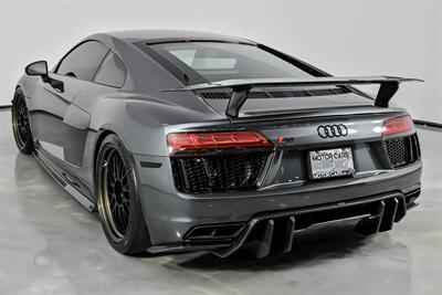 2017 Audi R8 5.2 quattro V10 Plus   - Photo 10 - Joliet, IL 60435