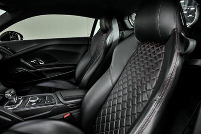 2017 Audi R8 5.2 quattro V10 Plus   - Photo 26 - Joliet, IL 60435