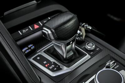 2017 Audi R8 5.2 quattro V10 Plus   - Photo 39 - Joliet, IL 60435