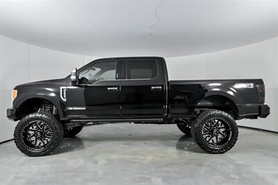 2018 Ford F-250 Super Duty Platinum   - Photo 8 - Joliet, IL 60435