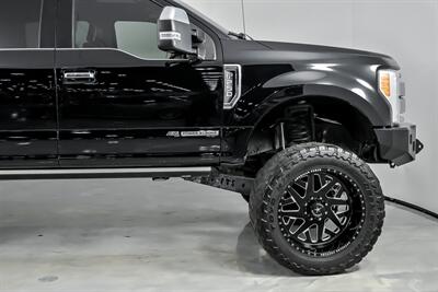 2018 Ford F-250 Super Duty Platinum   - Photo 15 - Joliet, IL 60435