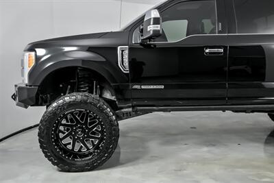 2018 Ford F-250 Super Duty Platinum   - Photo 7 - Joliet, IL 60435