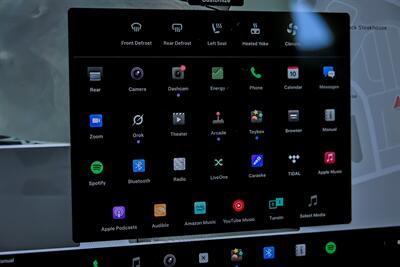 2023 Tesla Model X Plaid   - Photo 30 - Joliet, IL 60435