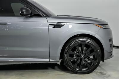2023 Land Rover Range Rover Sport P400 Dynamic SE   - Photo 15 - Joliet, IL 60435