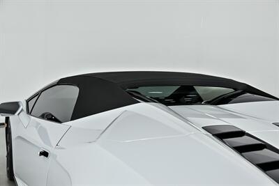 2023 Lamborghini Huracan EVO Spyder   - Photo 37 - Joliet, IL 60435