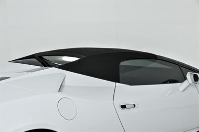 2023 Lamborghini Huracan EVO Spyder   - Photo 35 - Joliet, IL 60435