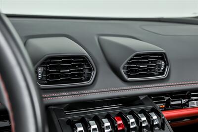 2023 Lamborghini Huracan EVO Spyder   - Photo 26 - Joliet, IL 60435