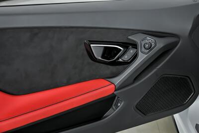 2023 Lamborghini Huracan EVO Spyder   - Photo 16 - Joliet, IL 60435