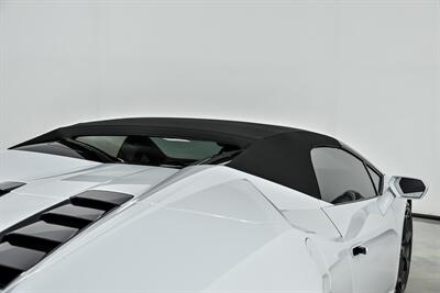 2023 Lamborghini Huracan EVO Spyder   - Photo 36 - Joliet, IL 60435