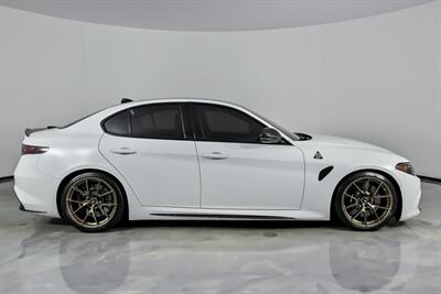 2024 Alfa Romeo Giulia Quadrifoglio Supersport - Photo 14 - Joliet, IL 60435