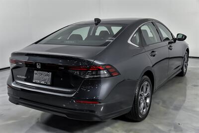 2023 Honda Accord EX   - Photo 12 - Joliet, IL 60435