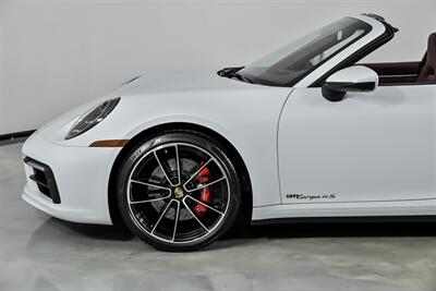 2022 Porsche 911 Targa 4S   - Photo 7 - Joliet, IL 60435