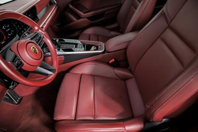 2022 Porsche 911 Targa 4S   - Photo 25 - Joliet, IL 60435