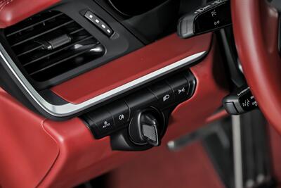 2022 Porsche 911 Targa 4S   - Photo 29 - Joliet, IL 60435