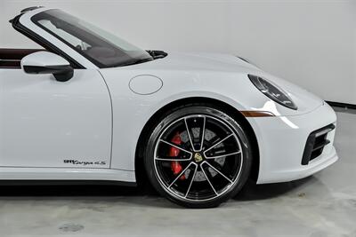 2022 Porsche 911 Targa 4S   - Photo 15 - Joliet, IL 60435