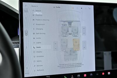 2023 Tesla Model X Plaid-WHITE GUTS-THIRD ROW!   - Photo 36 - Joliet, IL 60435