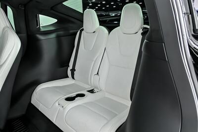 2023 Tesla Model X Plaid-WHITE GUTS-THIRD ROW!   - Photo 17 - Joliet, IL 60435