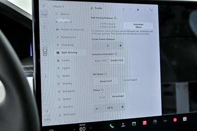 2023 Tesla Model X Plaid-WHITE GUTS-THIRD ROW!   - Photo 35 - Joliet, IL 60435