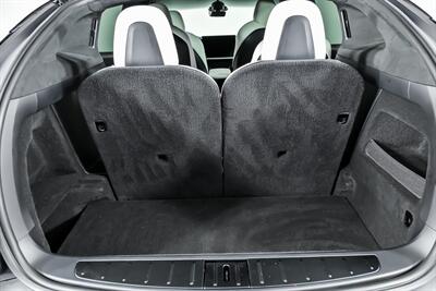 2023 Tesla Model X Plaid-WHITE GUTS-THIRD ROW!   - Photo 16 - Joliet, IL 60435