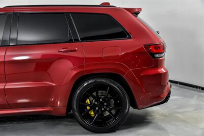 2018 Jeep Grand Cherokee Trackhawk   - Photo 8 - Joliet, IL 60435