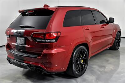 2018 Jeep Grand Cherokee Trackhawk   - Photo 11 - Joliet, IL 60435