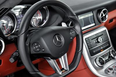2011 Mercedes-Benz SLS AMG   - Photo 27 - Joliet, IL 60435