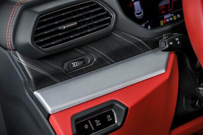 2020 Lamborghini Urus   - Photo 28 - Joliet, IL 60435