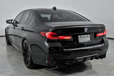 2023 BMW M5 COMPETITION   - Photo 10 - Joliet, IL 60435