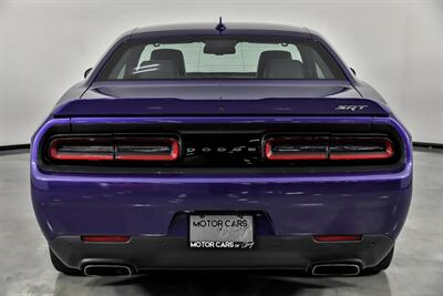 2016 Dodge Challenger SRT 392   - Photo 11 - Joliet, IL 60435