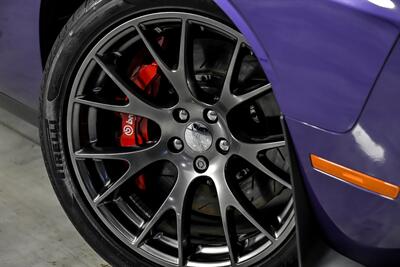 2016 Dodge Challenger SRT 392   - Photo 4 - Joliet, IL 60435