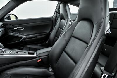 2012 Porsche 911 Carrera S   - Photo 20 - Joliet, IL 60435