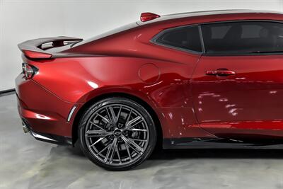 2023 Chevrolet Camaro ZL1   - Photo 13 - Joliet, IL 60435