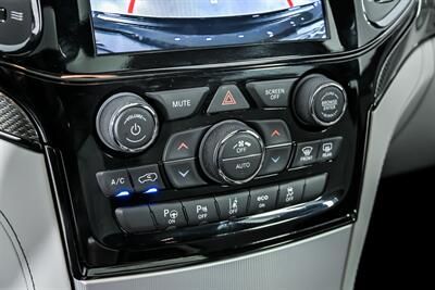 2021 Jeep Grand Cherokee Trackhawk-RARE OREO INTERIOR   - Photo 39 - Joliet, IL 60435