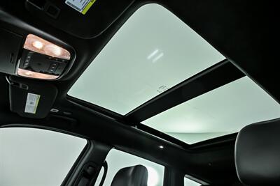 2021 Jeep Grand Cherokee Trackhawk-RARE OREO INTERIOR   - Photo 25 - Joliet, IL 60435