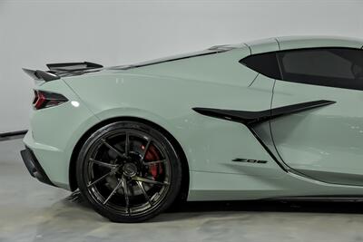 2024 Chevrolet Corvette Z06 3LZ   - Photo 13 - Joliet, IL 60435