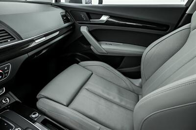 2018 Audi Q5 2.0T quattro Prestige - Photo 39 - Joliet, IL 60435