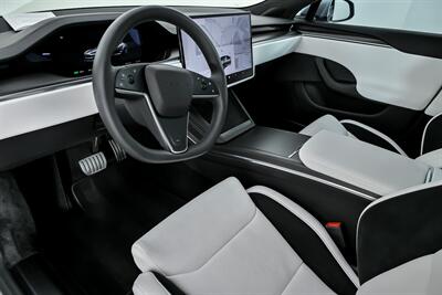 2025 Tesla Model S Plaid-WHITE GUTS! - Photo 18 - Joliet, IL 60435