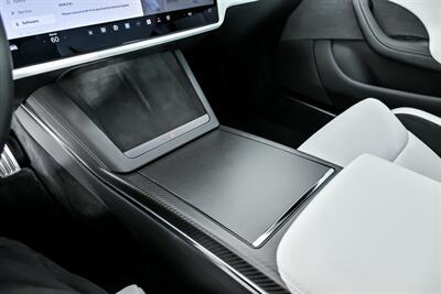 2025 Tesla Model S Plaid-WHITE GUTS! - Photo 38 - Joliet, IL 60435