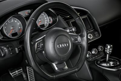 2009 Audi R8 quattro - Photo 23 - Joliet, IL 60435