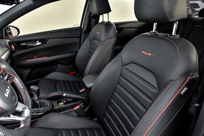 2023 Kia Forte GT   - Photo 21 - Joliet, IL 60435