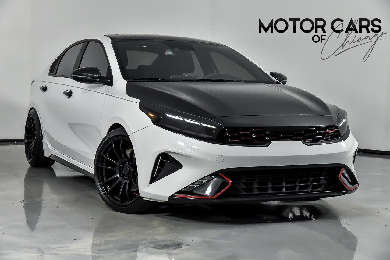 2023 Kia Forte GT - Photo 1 - Joliet, IL 60435